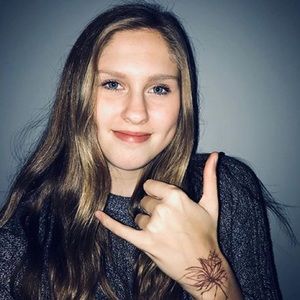 Meet your Posher, Lera